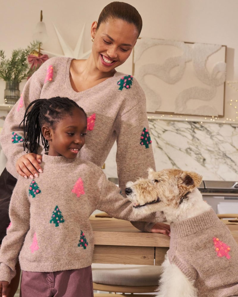 CHRISTMAS JUMPERS